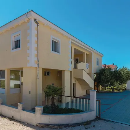 Julija Klovica Cr Apartment Zadar