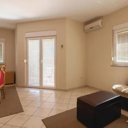Apartment Julija Klovica Cr Zadar